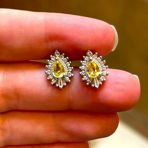 Heidi Gibson designs custom earrings